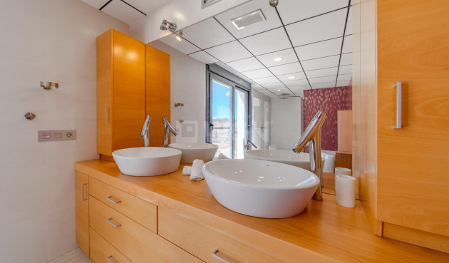 Reventa - Villa - La Marina