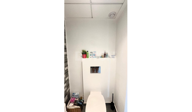 Odsprzedaż - Kamienica - Torrevieja - aguas nuevas