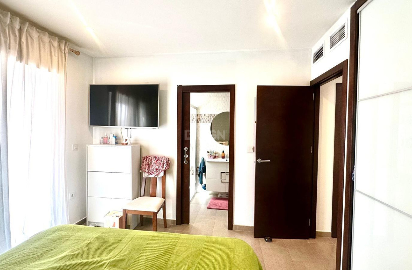 Odsprzedaż - Kamienica - Torrevieja - aguas nuevas