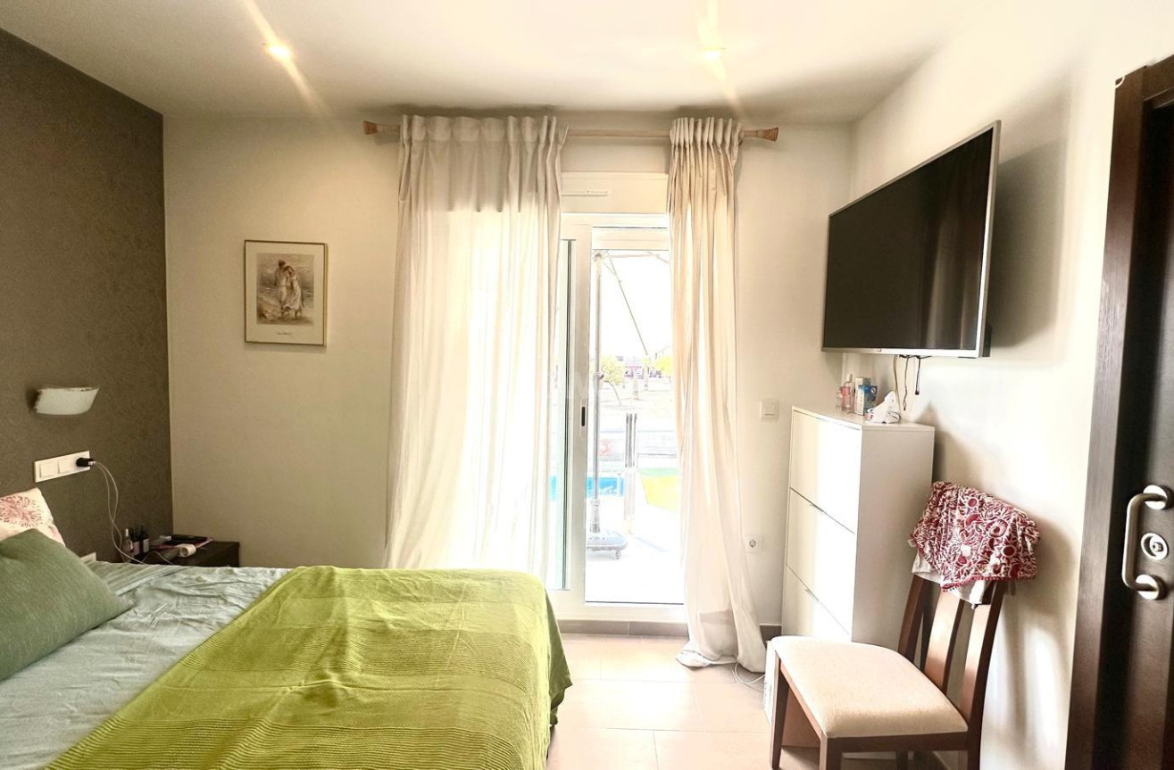 Odsprzedaż - Kamienica - Torrevieja - aguas nuevas