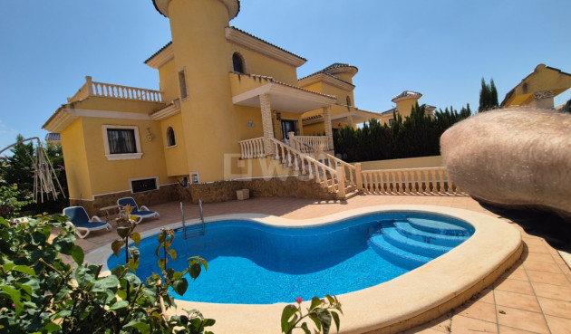Resale - Villa - Orihuela - Inland