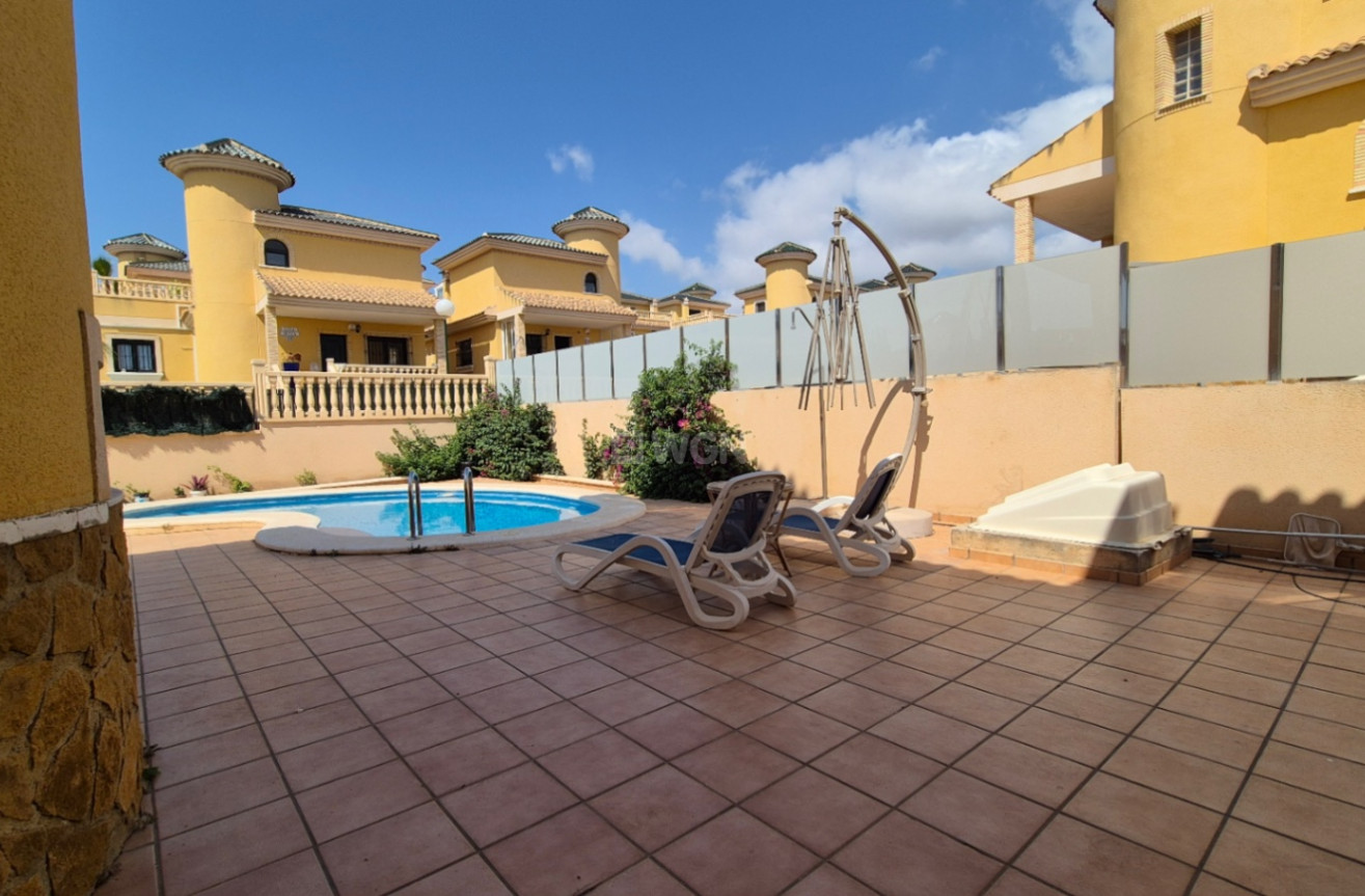 Resale - Villa - Orihuela - Inland