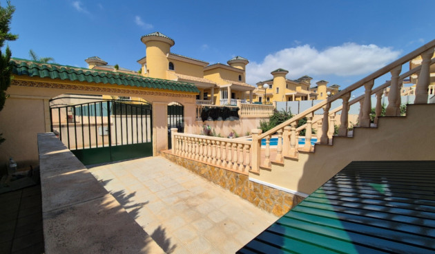 Resale - Villa - Orihuela - Inland