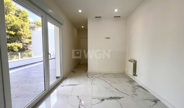 Odsprzedaż - Villa - Los Balcones - Costa Blanca