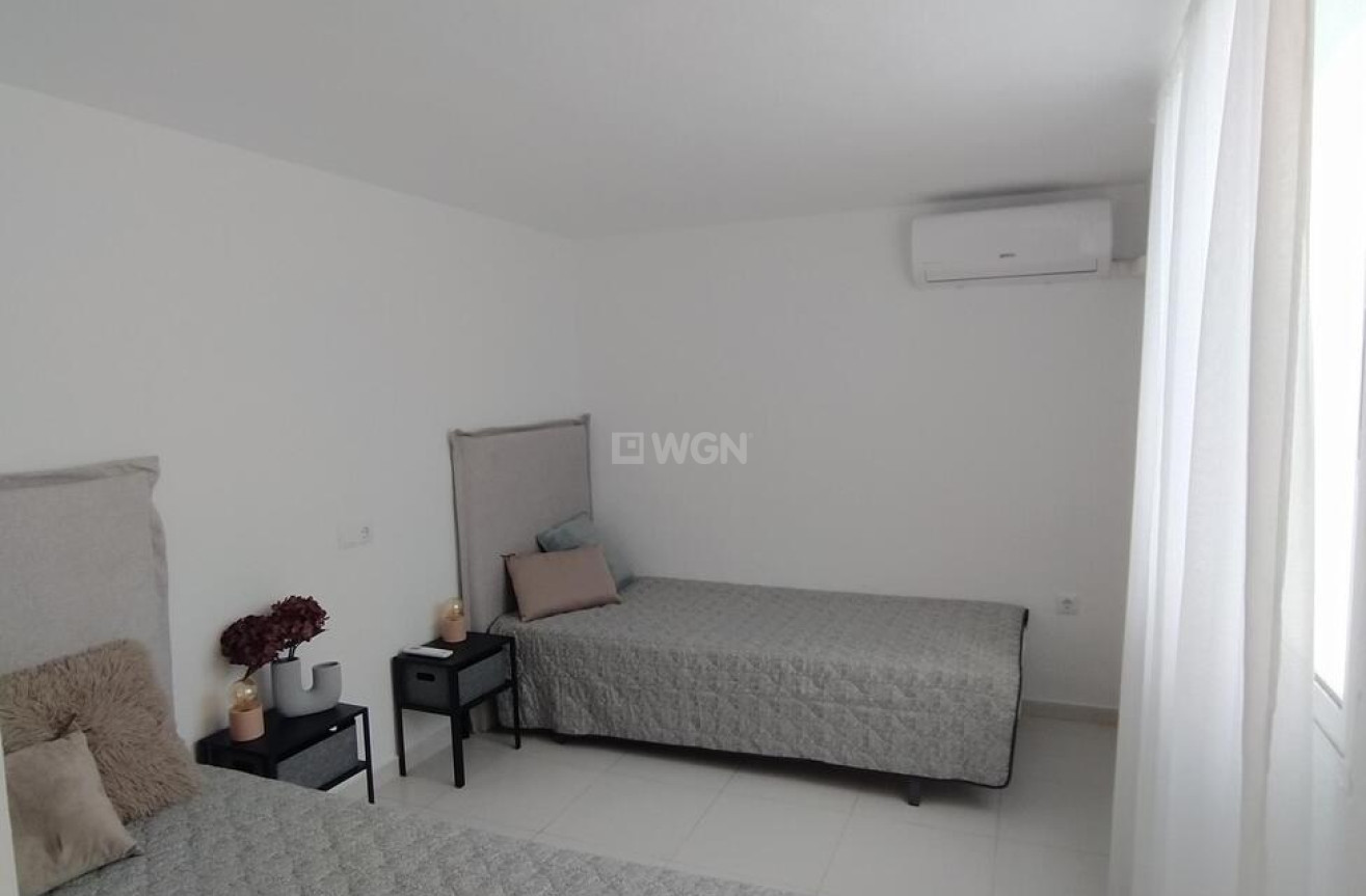 Odsprzedaż - Daszek - Torrevieja - Habaneras