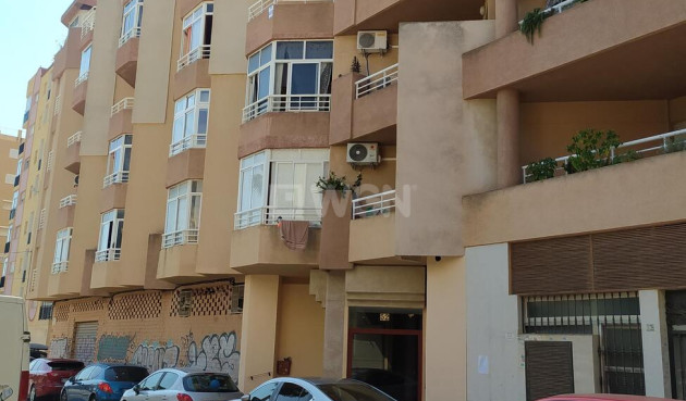 Odsprzedaż - Daszek - Torrevieja - Habaneras