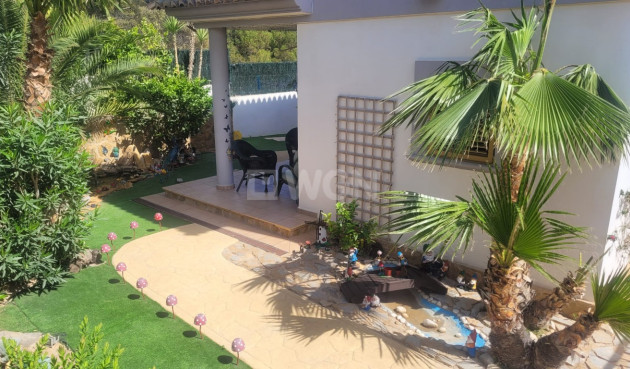 Odsprzedaż - Villa - Sierra Cortina - Inland