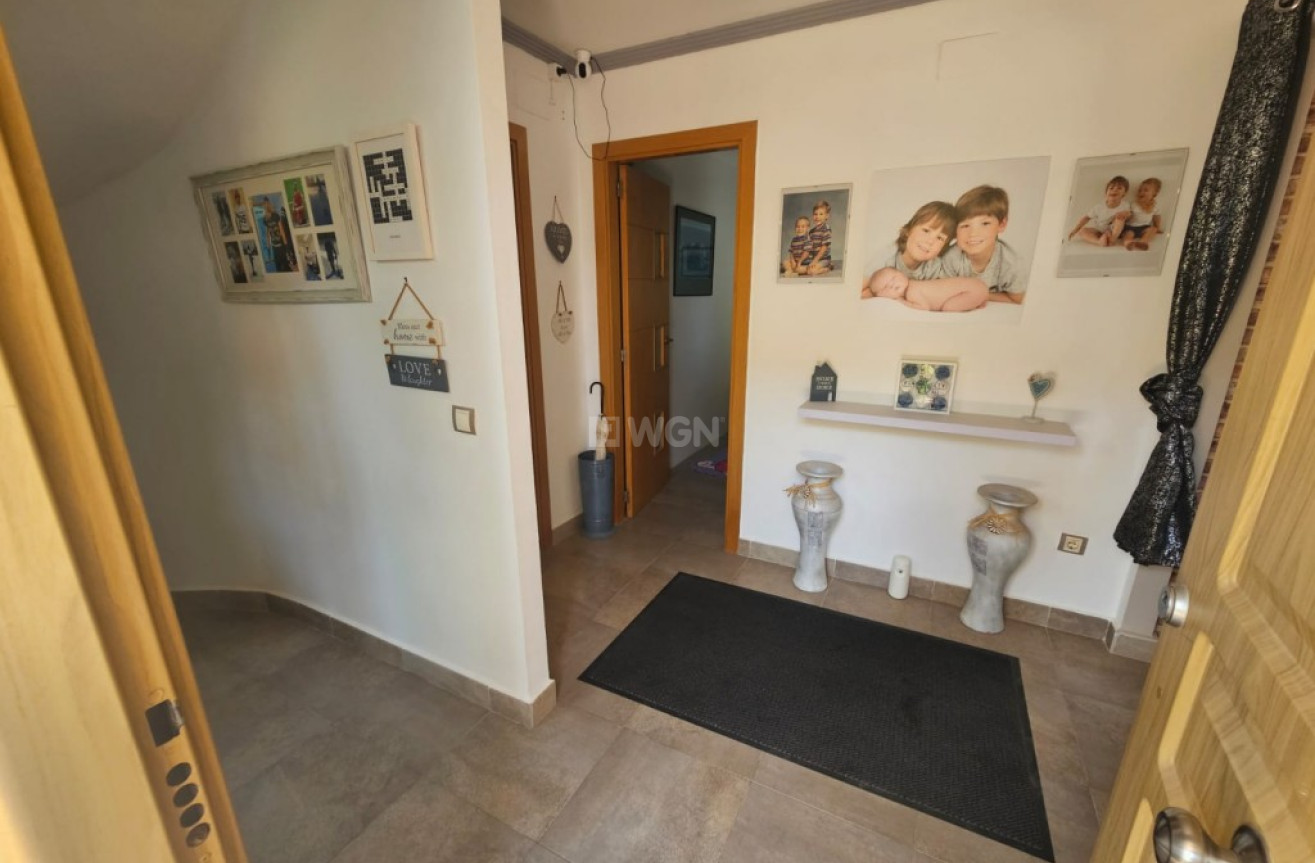 Odsprzedaż - Villa - Sierra Cortina - Inland