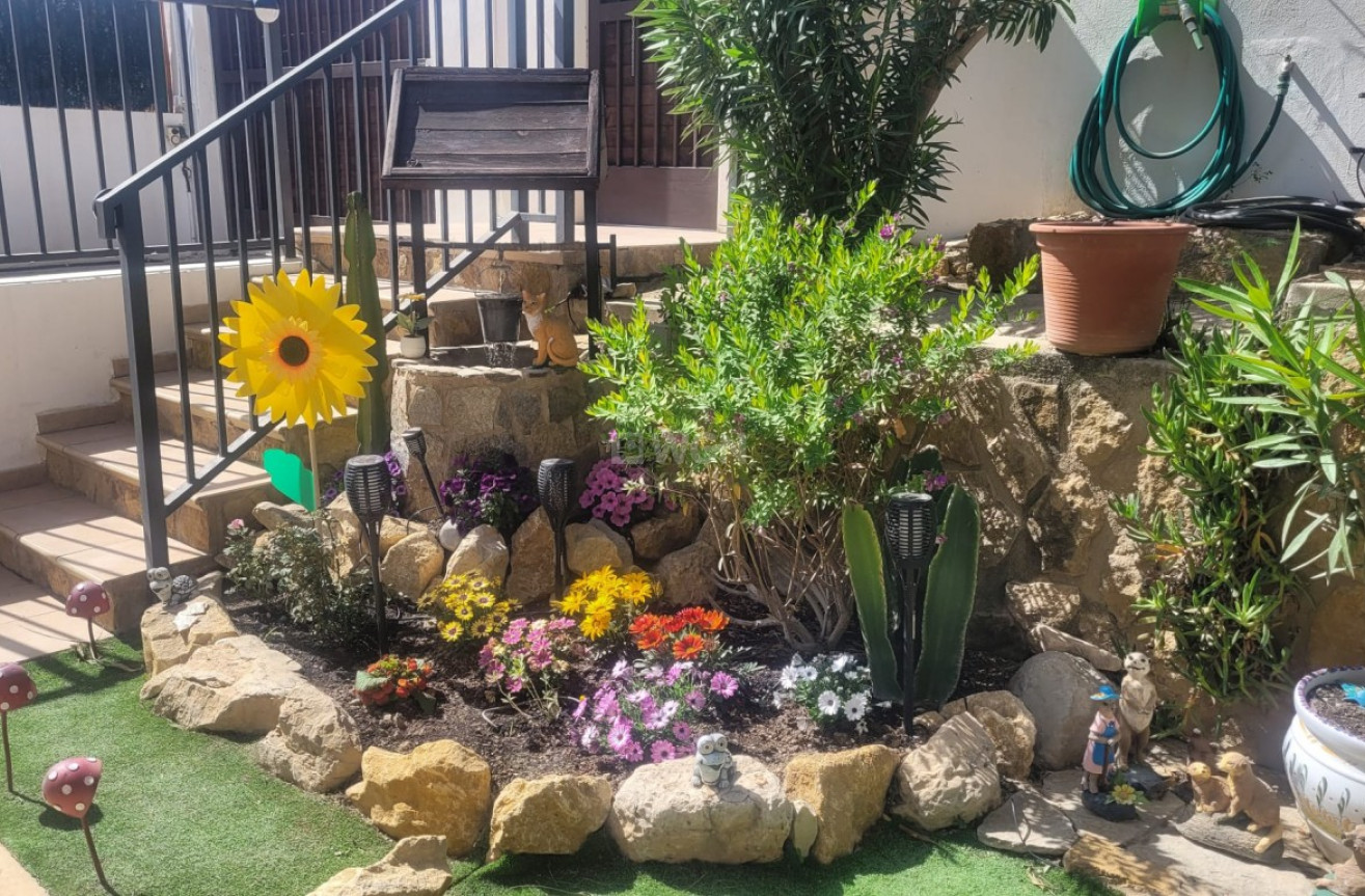 Odsprzedaż - Villa - Sierra Cortina - Inland