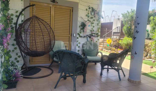 Odsprzedaż - Villa - Sierra Cortina - Inland