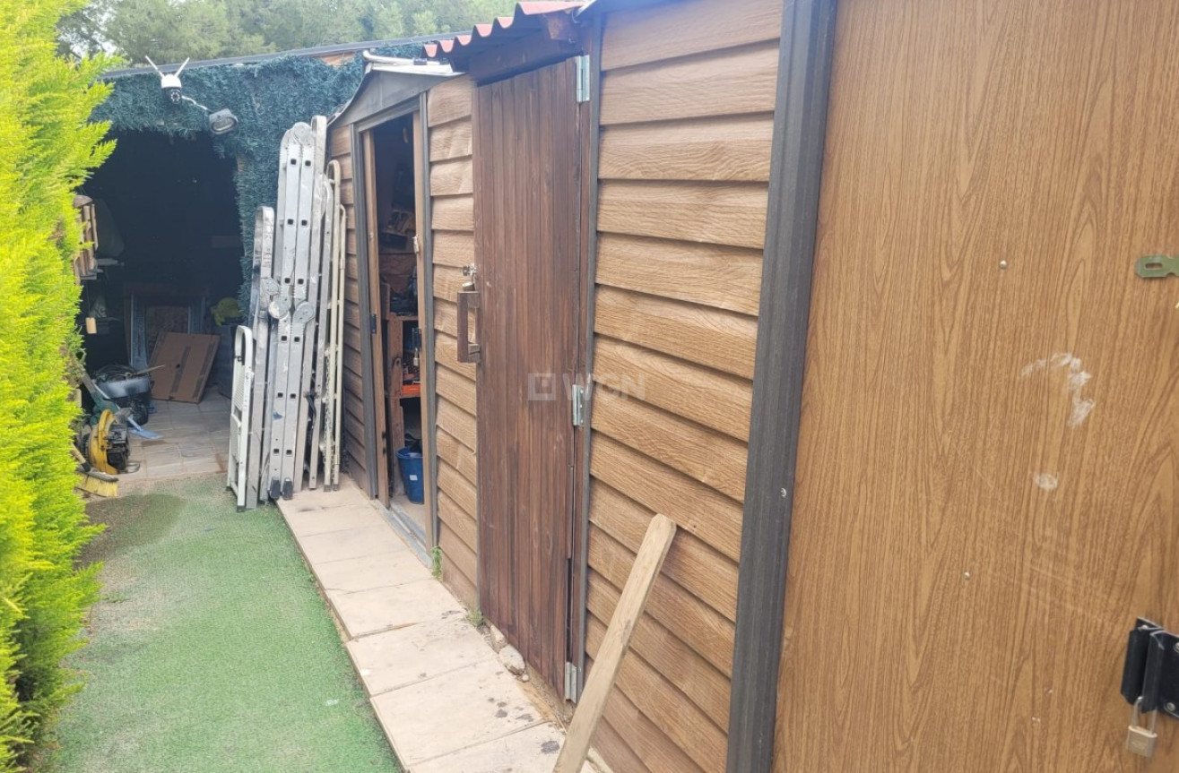 Odsprzedaż - Villa - Sierra Cortina - Inland