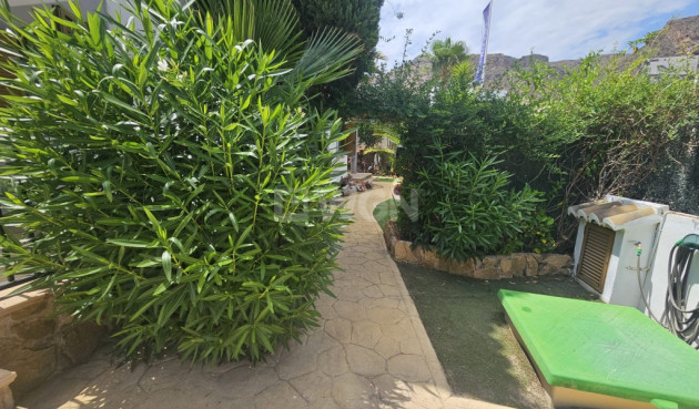 Odsprzedaż - Villa - Sierra Cortina - Inland