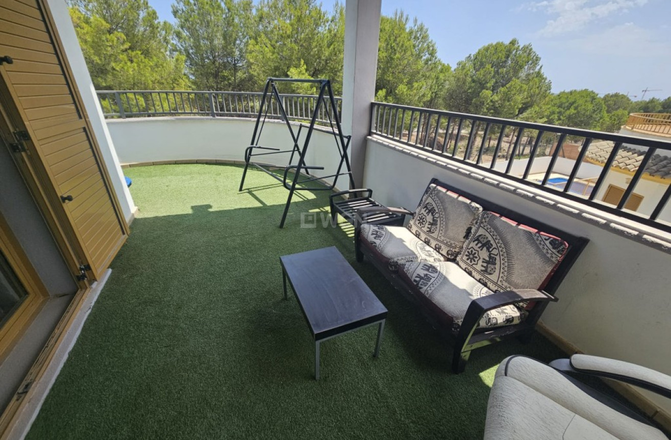 Odsprzedaż - Villa - Sierra Cortina - Inland