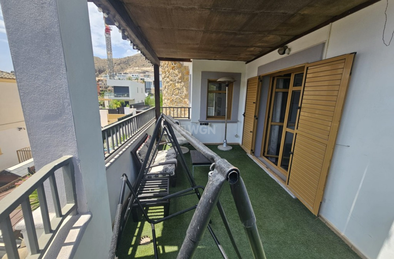 Odsprzedaż - Villa - Sierra Cortina - Inland