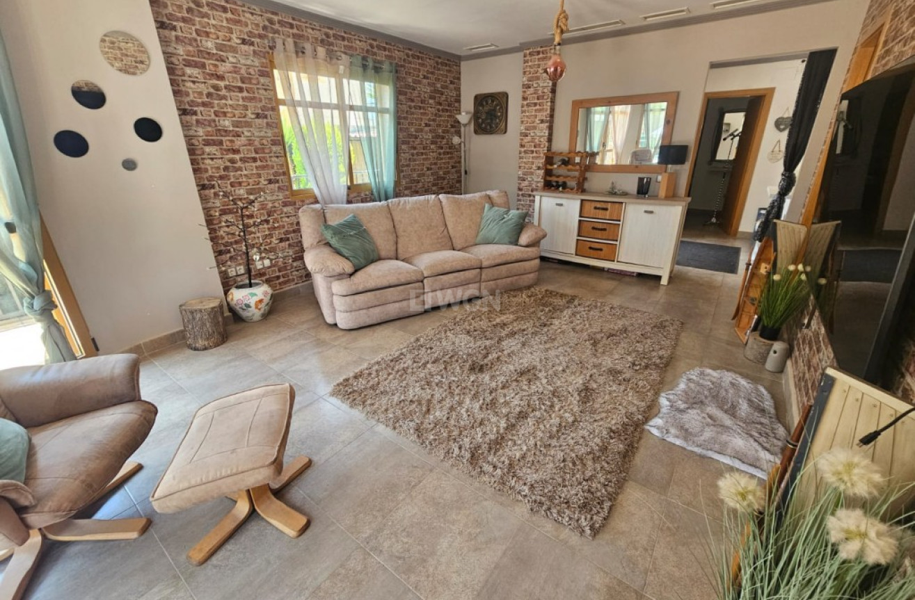 Odsprzedaż - Villa - Sierra Cortina - Inland