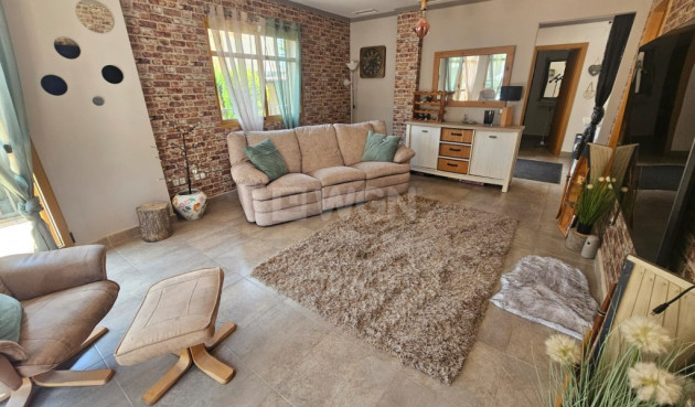 Odsprzedaż - Villa - Sierra Cortina - Inland