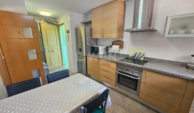 Odsprzedaż - Villa - Sierra Cortina - Inland