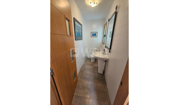 Odsprzedaż - Villa - Sierra Cortina - Inland