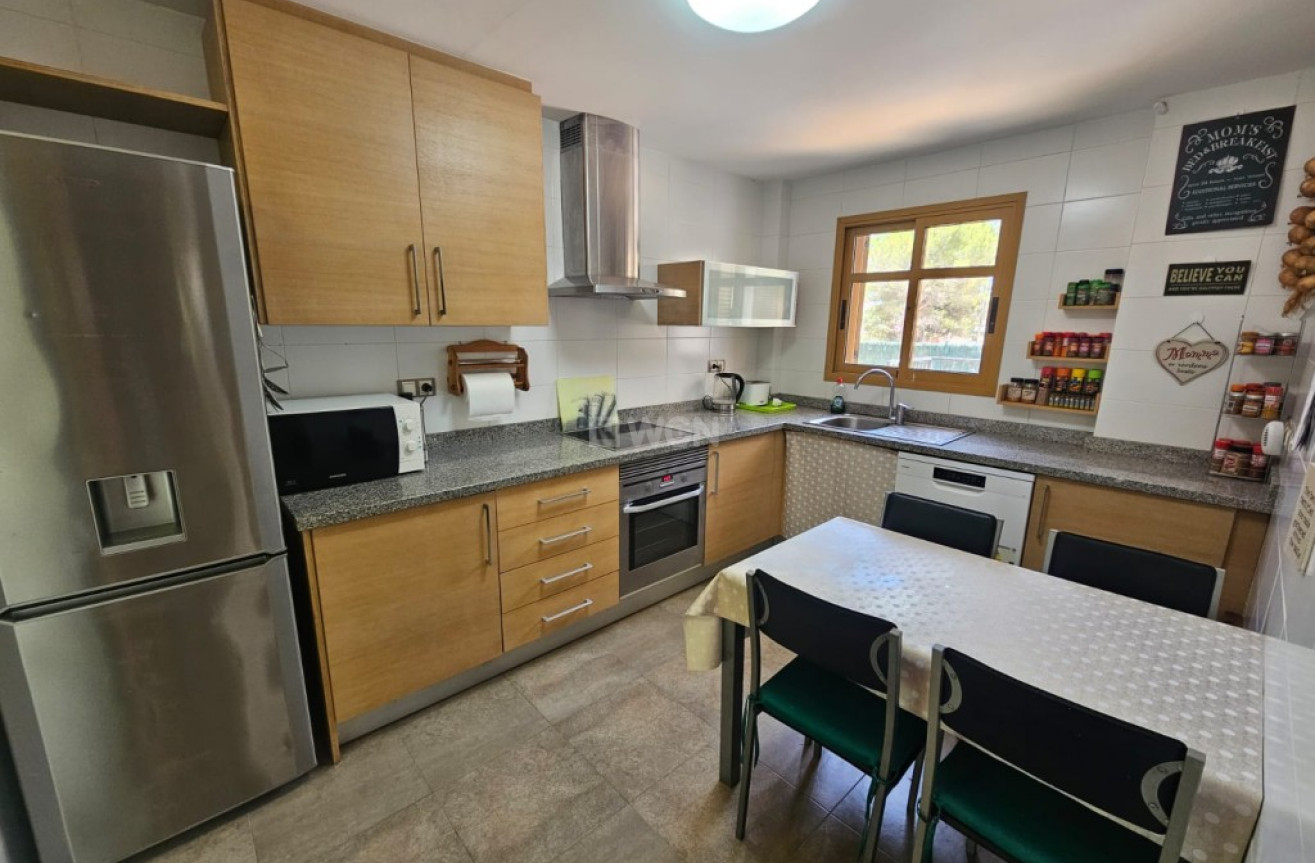 Odsprzedaż - Villa - Sierra Cortina - Inland