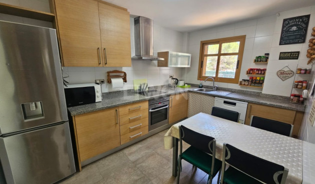 Odsprzedaż - Villa - Sierra Cortina - Inland