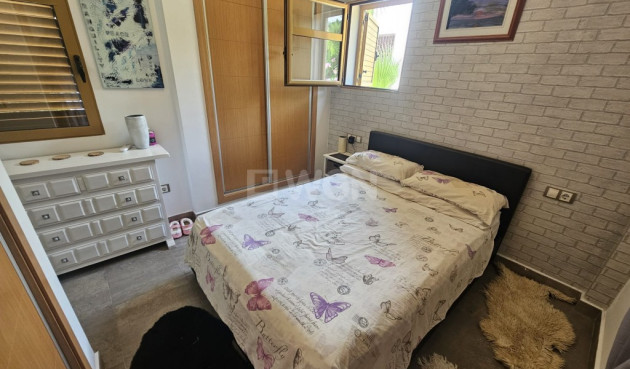 Odsprzedaż - Villa - Sierra Cortina - Inland