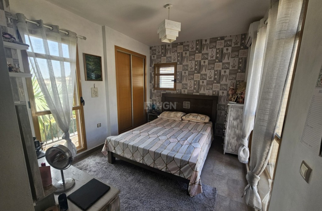 Odsprzedaż - Villa - Sierra Cortina - Inland