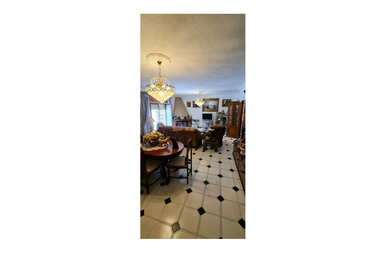 Odsprzedaż - Villa - Benidorm - Costa Blanca