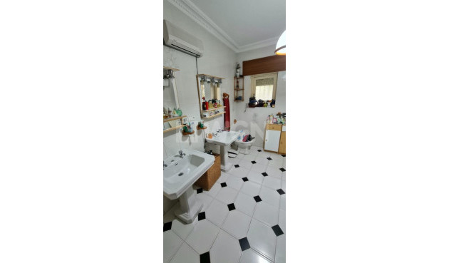 Odsprzedaż - Villa - Benidorm - Costa Blanca