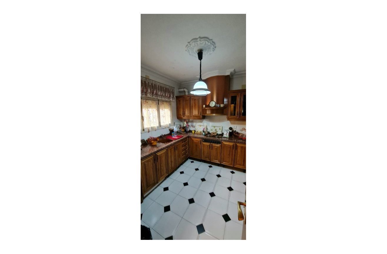 Odsprzedaż - Villa - Benidorm - Costa Blanca