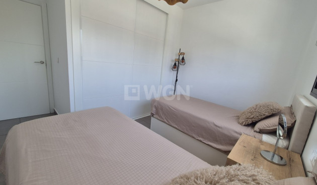 Resale - Apartment / flat - Las Filipinas - Inland