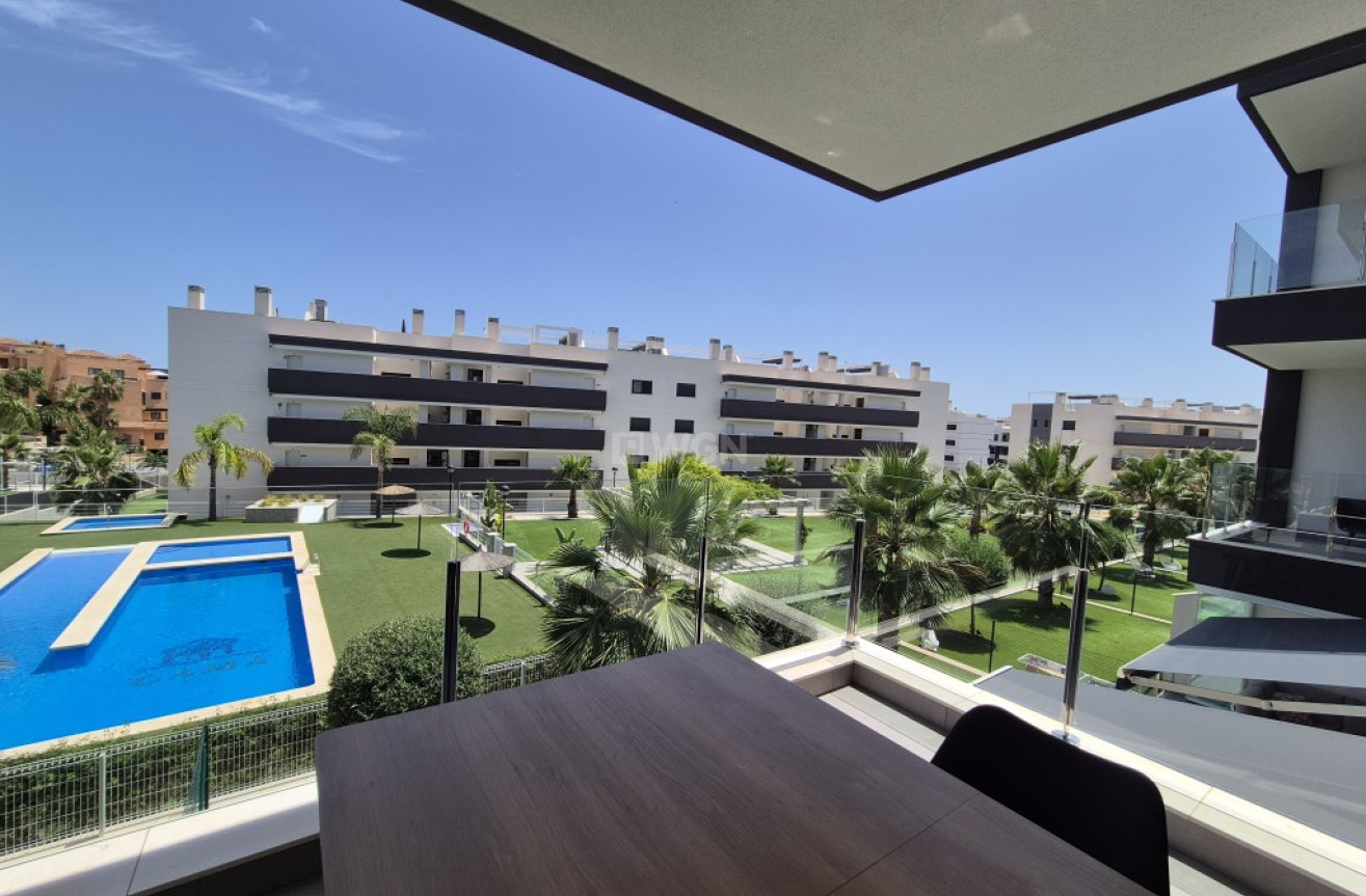 Resale - Apartment / flat - Las Filipinas - Inland