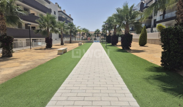 Resale - Apartment / flat - Las Filipinas - Inland