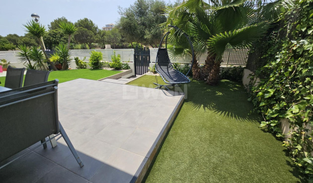 Odsprzedaż - Villa - Orihuela Costa - La Regia