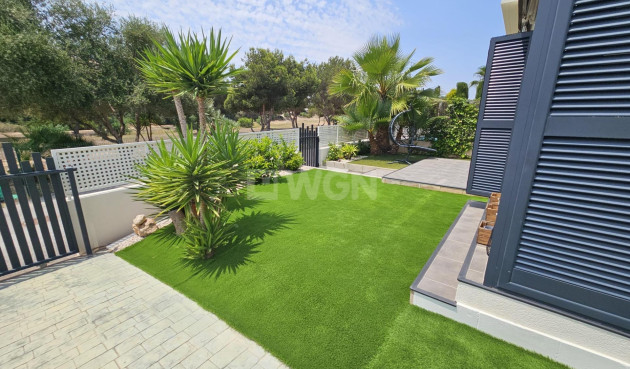 Odsprzedaż - Villa - Orihuela Costa - La Regia