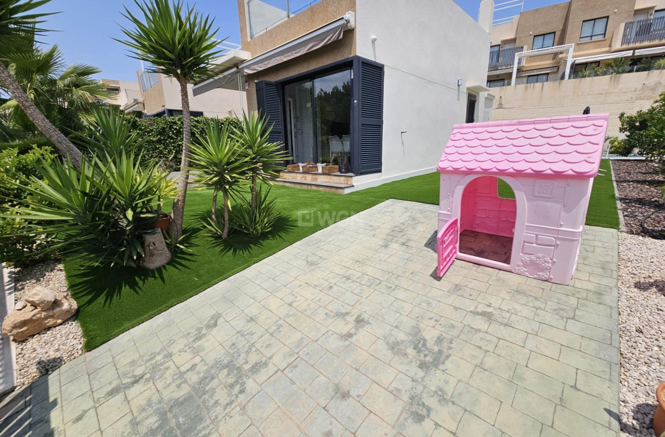 Odsprzedaż - Villa - Orihuela Costa - La Regia