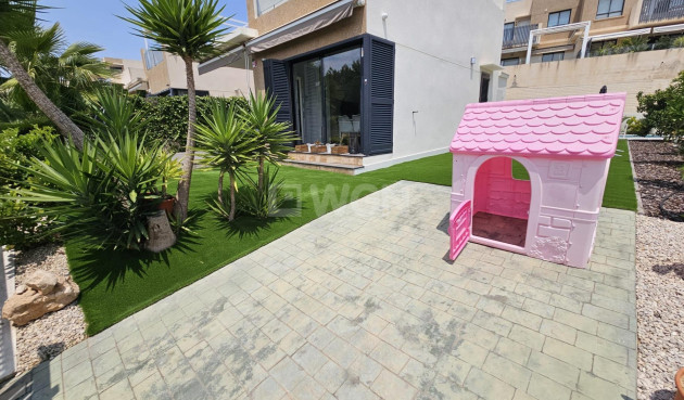 Odsprzedaż - Villa - Orihuela Costa - La Regia