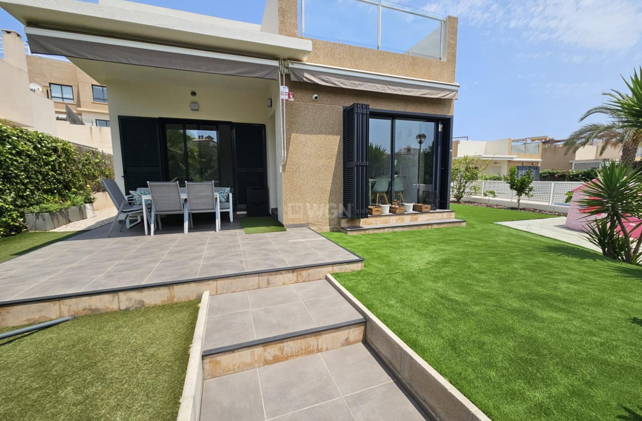 Odsprzedaż - Villa - Orihuela Costa - La Regia