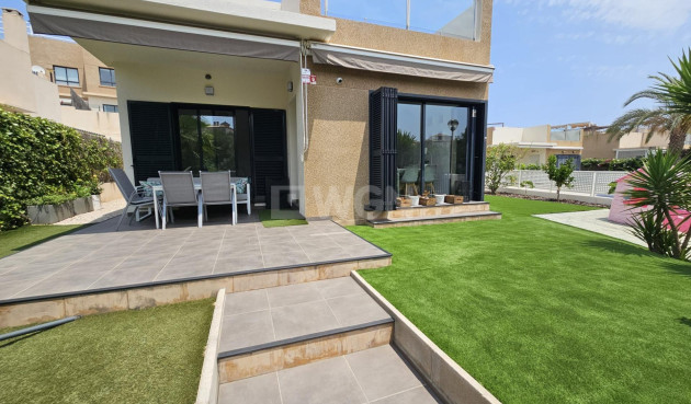 Odsprzedaż - Villa - Orihuela Costa - La Regia