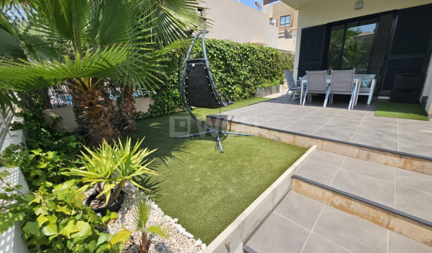 Odsprzedaż - Villa - Orihuela Costa - La Regia