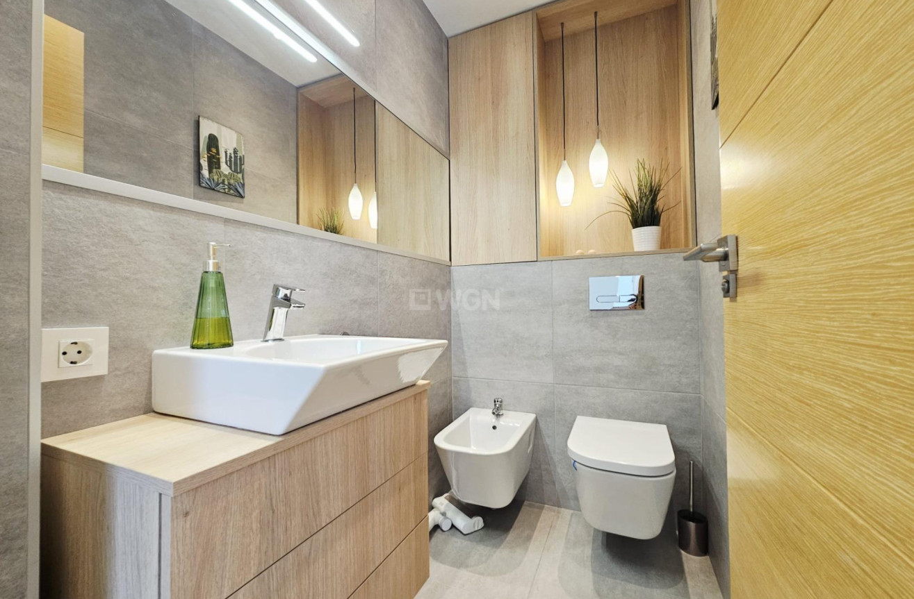 Odsprzedaż - Villa - Orihuela Costa - La Regia