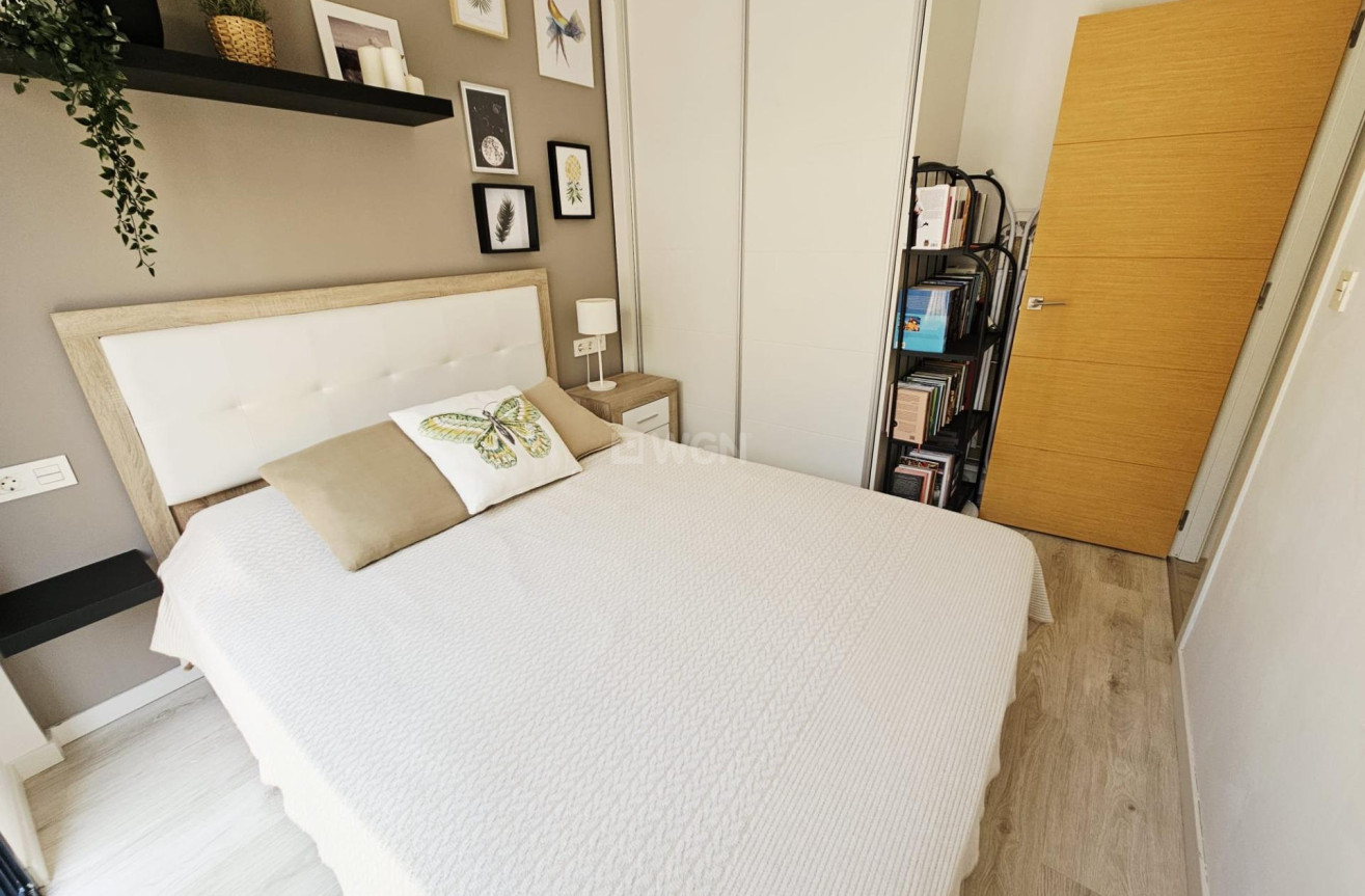 Odsprzedaż - Villa - Orihuela Costa - La Regia