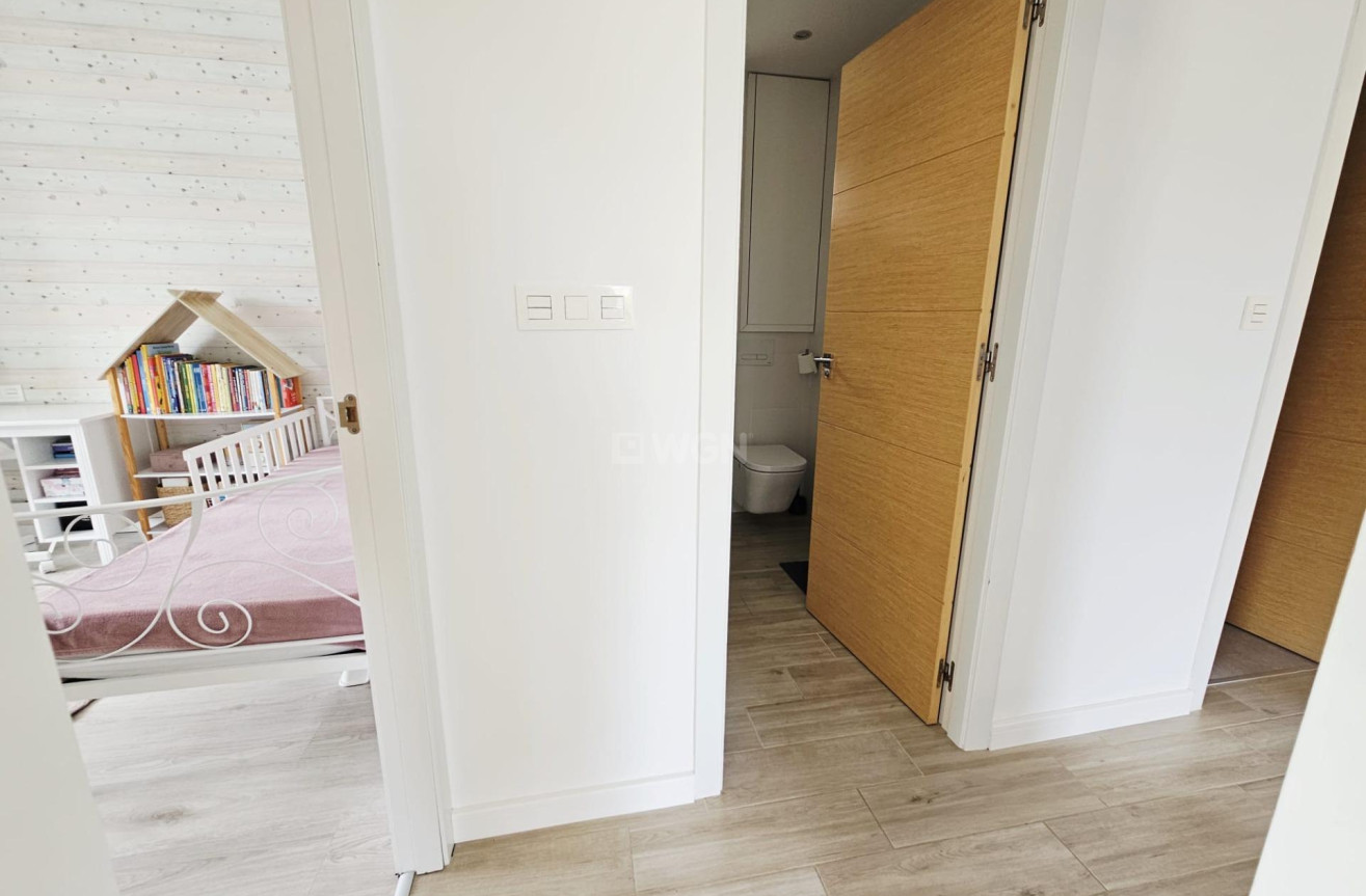 Odsprzedaż - Villa - Orihuela Costa - La Regia