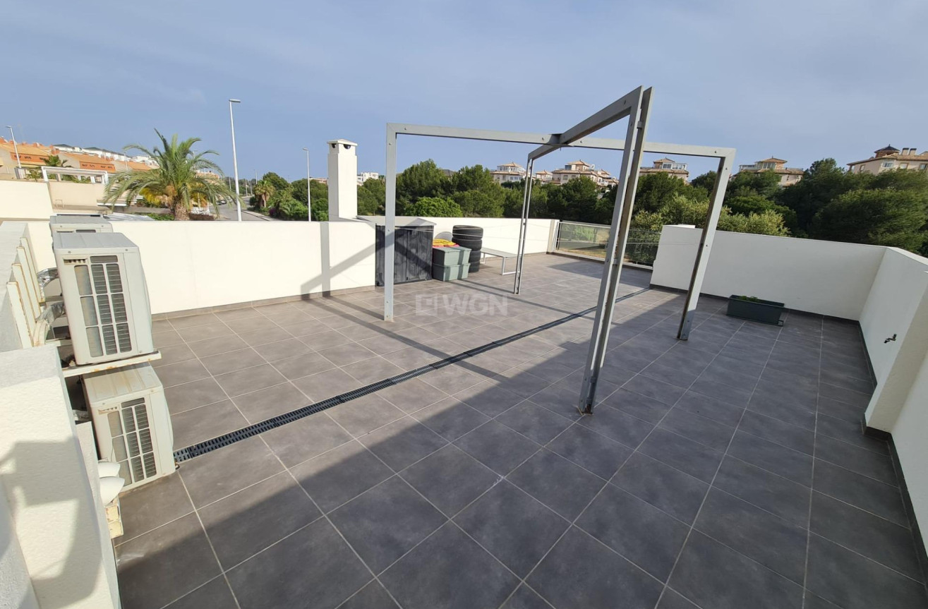 Odsprzedaż - Villa - Orihuela Costa - La Regia