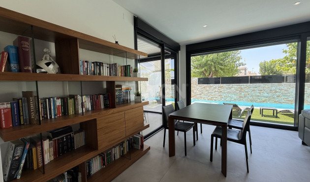 Odsprzedaż - Villa - San Javier - Costa Calida