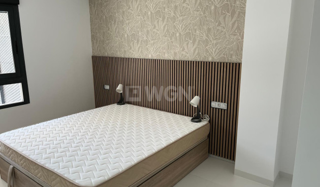 Odsprzedaż - Mieszkanie w bloku - San Miguel de Salinas - Inland