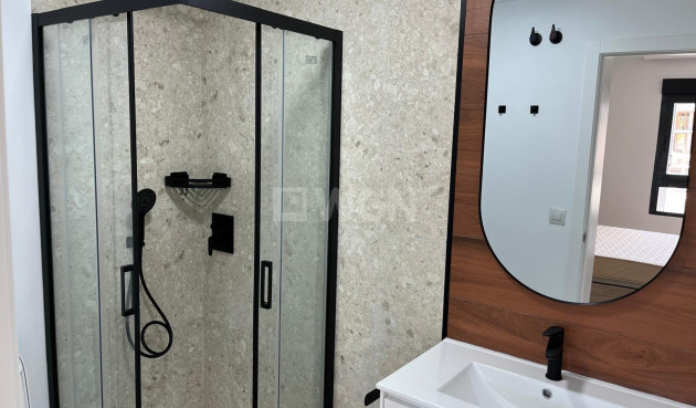 Odsprzedaż - Mieszkanie w bloku - San Miguel de Salinas - Inland