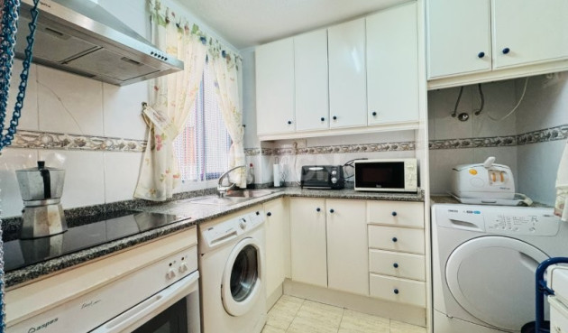 Odsprzedaż - Mieszkanie w bloku - La Mata - Costa Blanca