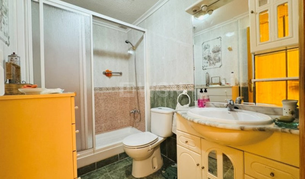 Odsprzedaż - Mieszkanie w bloku - La Mata - Costa Blanca