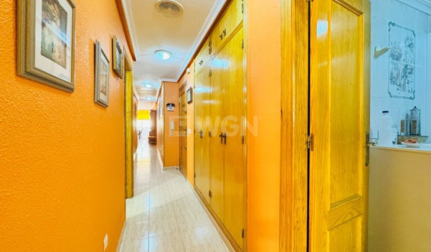 Odsprzedaż - Mieszkanie w bloku - La Mata - Costa Blanca