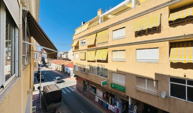 Odsprzedaż - Mieszkanie w bloku - La Mata - Costa Blanca